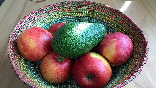 Obrázok Kam dať šalát, aby nezvädol a prečo pozor na jablká? Rady, ako správne skladovať ovocie a zeleninu