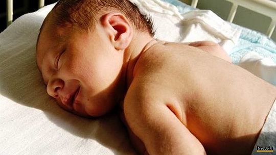 Obrázok UNIKÁTNE ZÁBERY novorodenca v plodových obaloch. Takto vyzerá život dieťaťa v brušku! 