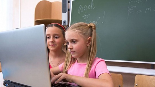 Obrázok Dievčatá o štúdium informatiky zájem nemajú. Je to škoda