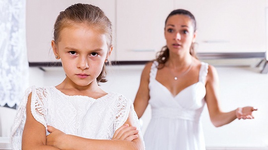 Obrázok 15 viet, ktoré si v komunikácii s dieťaťom zakážte. Oslabujú jeho dôveru vo vás, vyvolávajú vzdor 