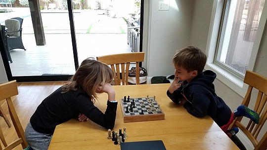 Obrázok Keď sa zasadne k figúrkam... Budú z detí Martiny Moravcovej šachoví veľmajstri?