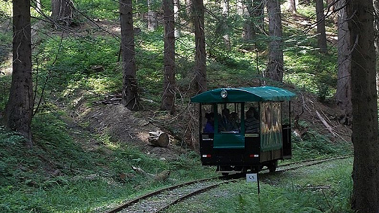 Obrázok Po lesnej železnici vo Vychylovke bude od soboty opäť jazdiť drezina