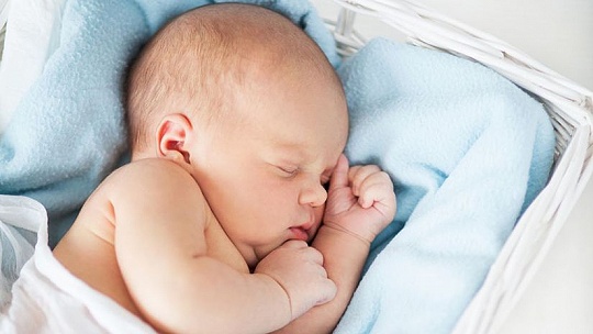 Obrázok Syndróm náhleho úmrtia dojčiat. Takto by bábätko nikdy spať nemalo