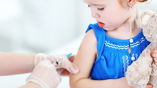 Obrázok Veľká štúdia znovu dokázala, že vakcína proti osýpkam nespôsobuje autizmus