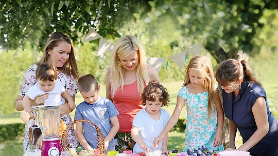 Obrázok Pripravte si spolu s deťmi zdravé lízanky či keksíky. Na trh prichádza slovenská kniha Domáce sladkosti