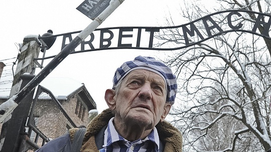 Obrázok Mladí by nemali mlčať, ale bojovať za spravodlivosť, vraví manželka Rudolfa Vrbu, ktorý ušiel z Auschwitzu