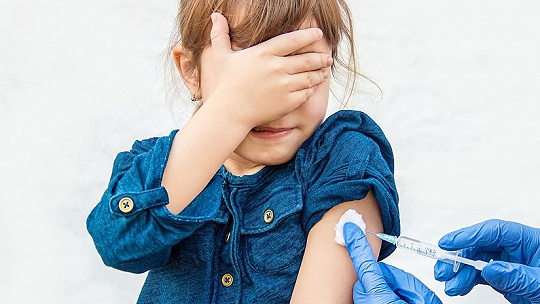 Obrázok Polovica ľudí nesúhlasí s očkovaním detí proti covidu, za je 41 percent