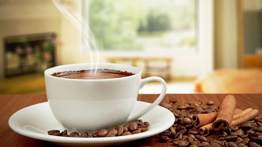 Obrázok Je káva v tehotenstve bezpečná? Koľko kofeínu ohrozuje bábätko, koľko ho obsahuje čaj či kakao?