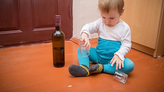 Obrázok Pohár vína alebo radšej vodu? Treba sa pri dojčení zriecť alkoholu?