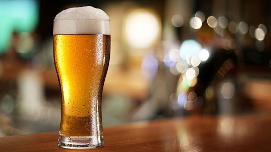Obrázok Deti najčastejšie skúšajú pivo, podľa odborníka sa mylne považuje za mäkký alkohol